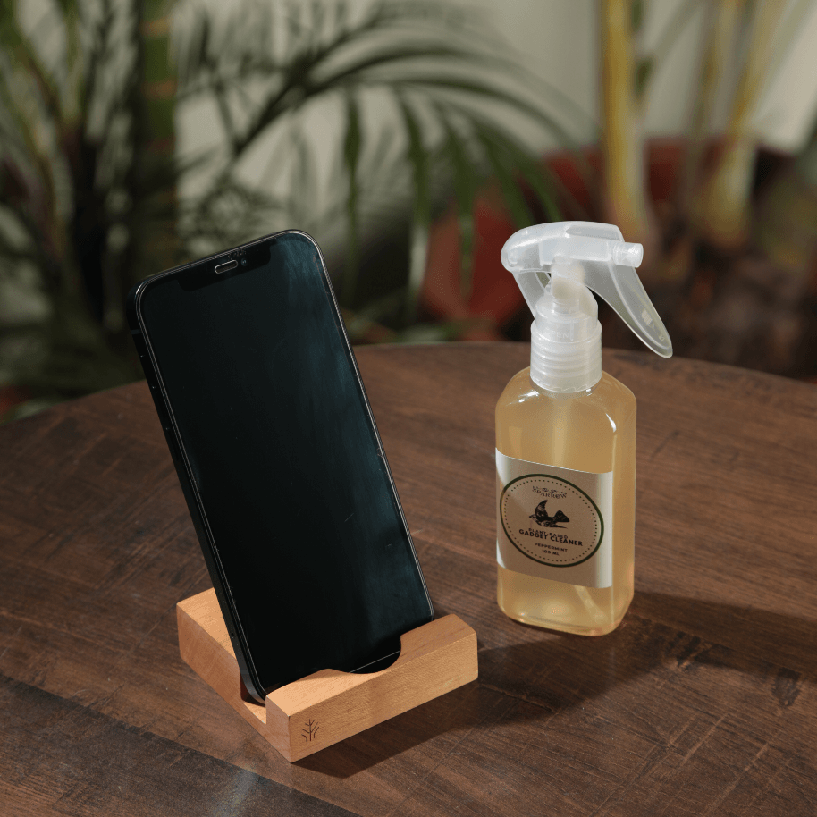 Wooden Phone Stand - Simula PH